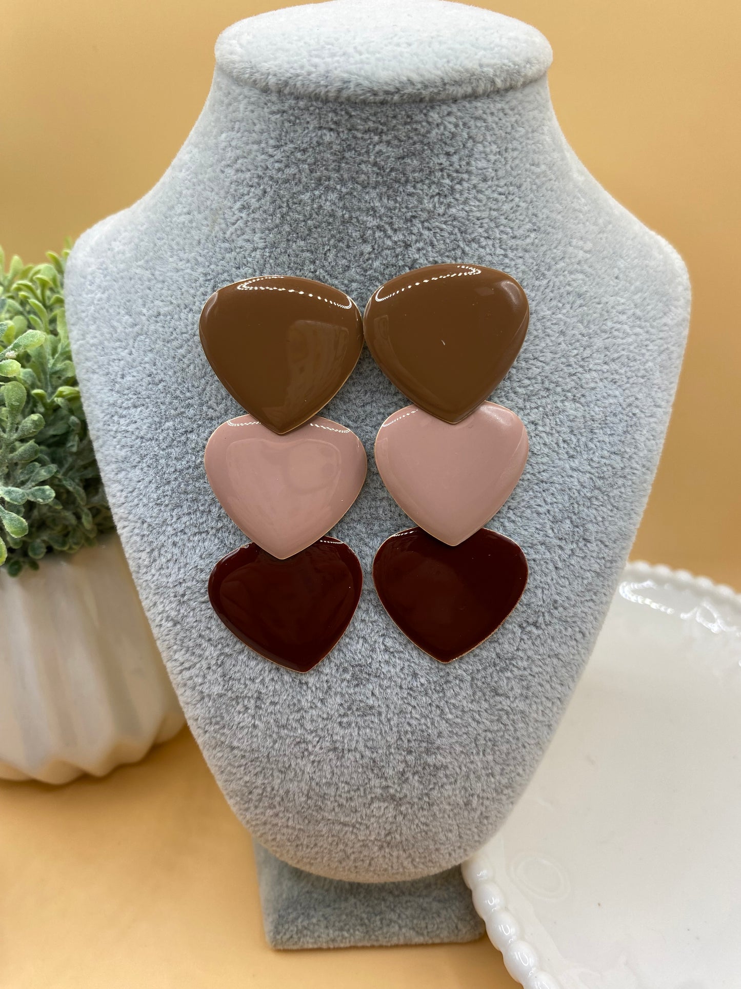 Brinco semi jóia color heart