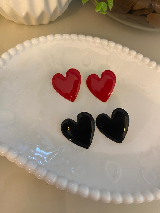 🤍🖤❤️ Brinco Coração Resin