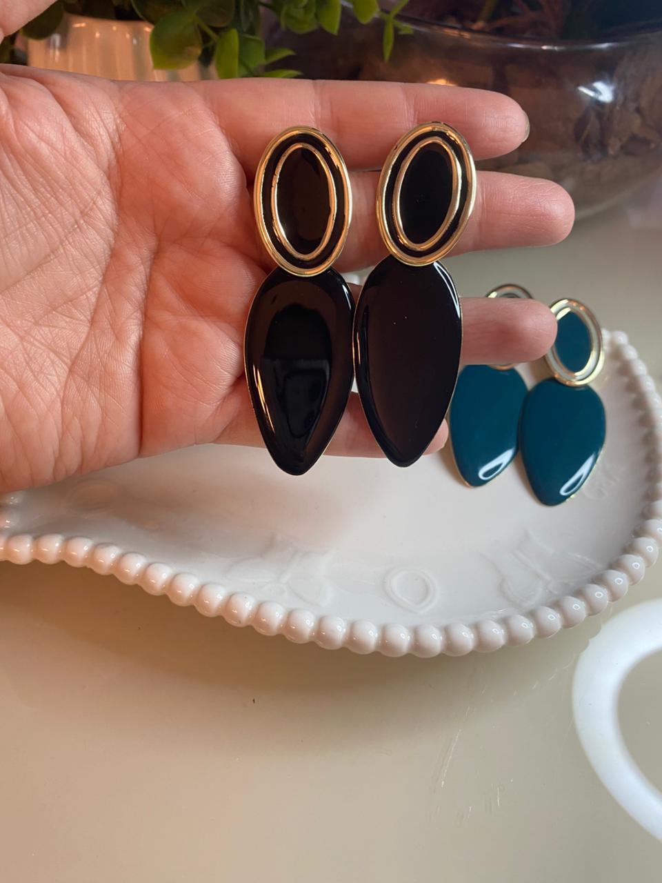 ✨ Brinco Duo Oval – Elegante, atual e perfeito para qualquer ocasião