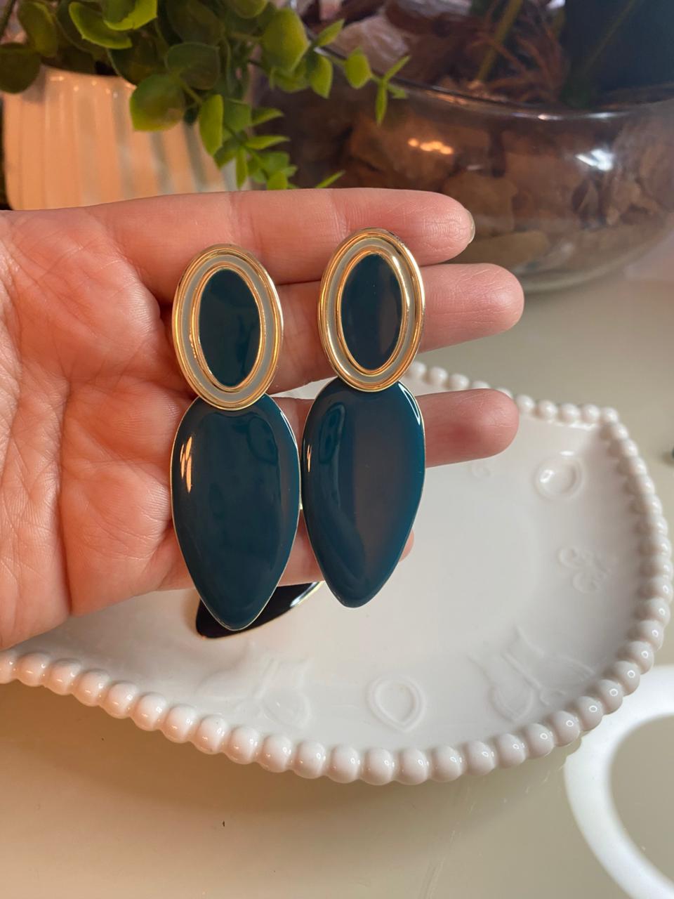 ✨ Brinco Duo Oval – Elegante, atual e perfeito para qualquer ocasião