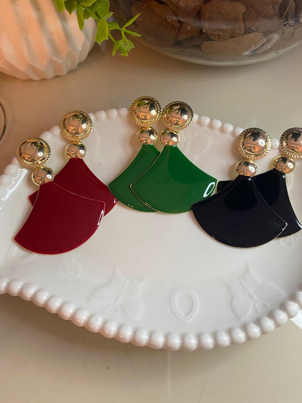 ✨ Brinco Leque Glam – Moderno, imponente e cheio de personalidade