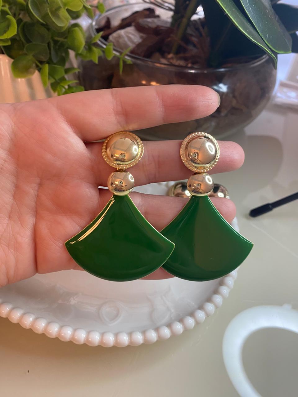 ✨ Brinco Leque Glam – Moderno, imponente e cheio de personalidade