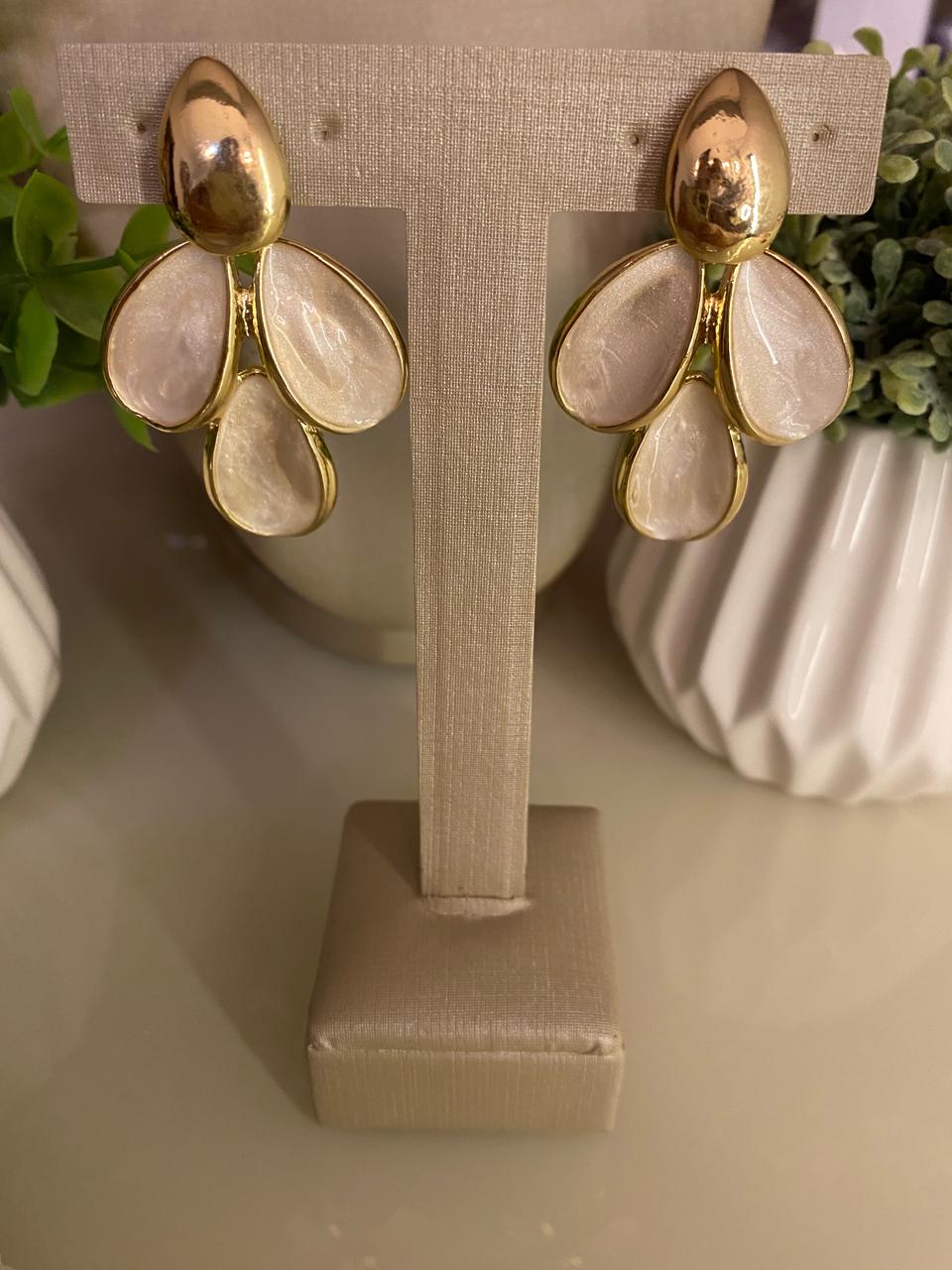 Brincos Flora: Um para cada versão de você! 🌸