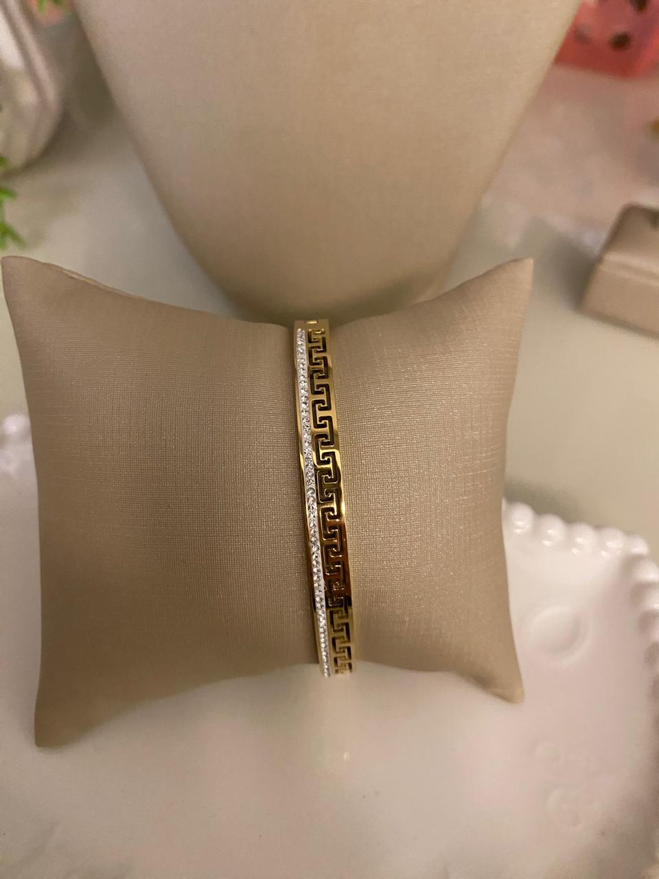 Duo de Elegância: O Bracelete que Define o Look💎
