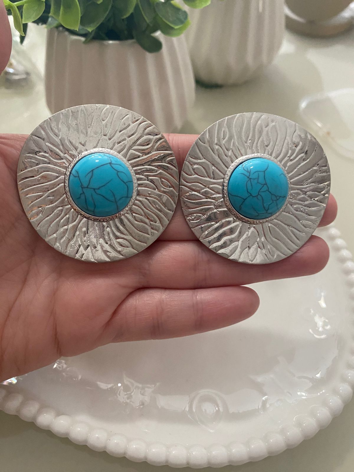 Brinco de Botão Turquesa 💙