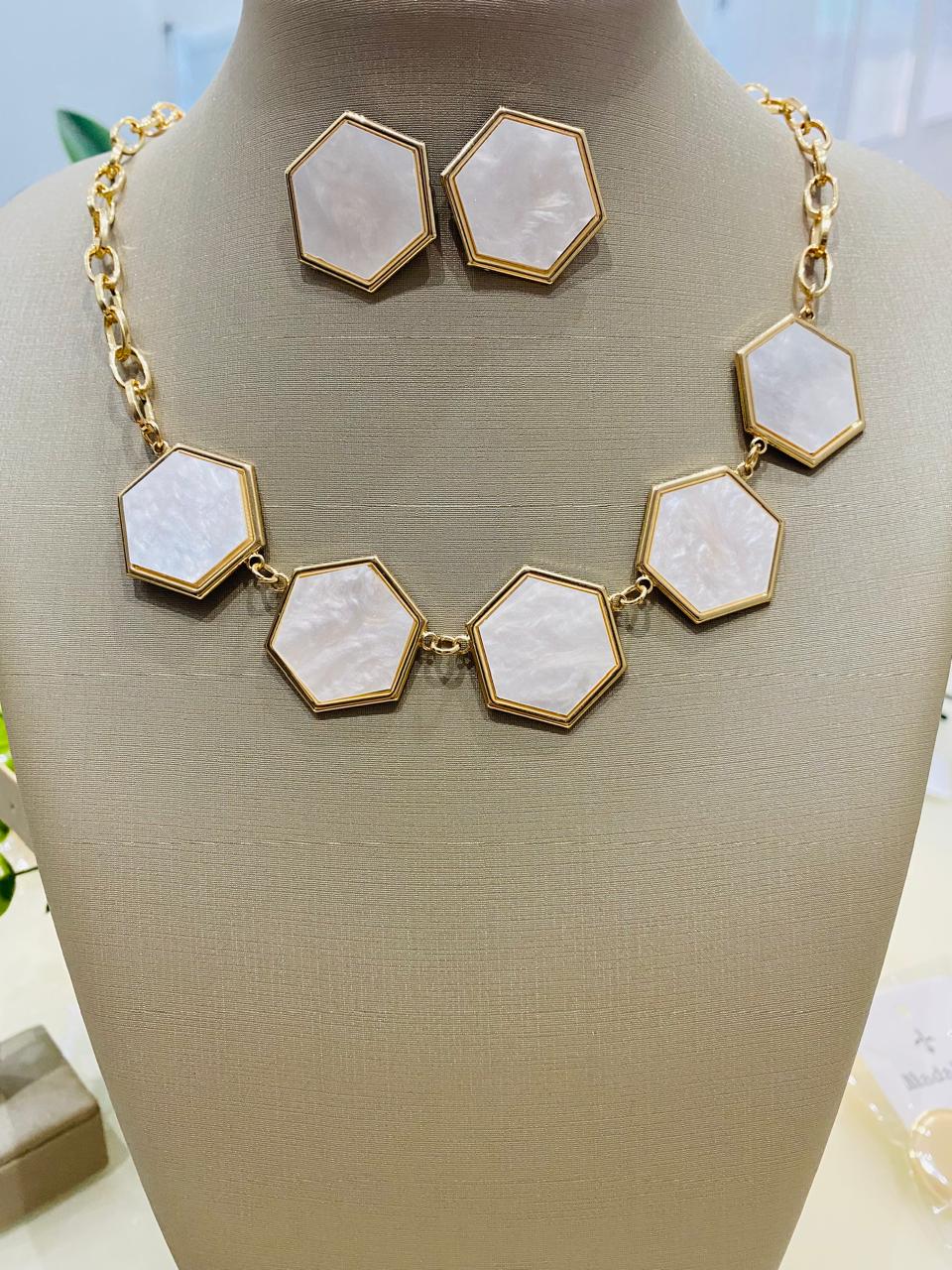 Conjunto Madrepérola e o Poder do Dourado