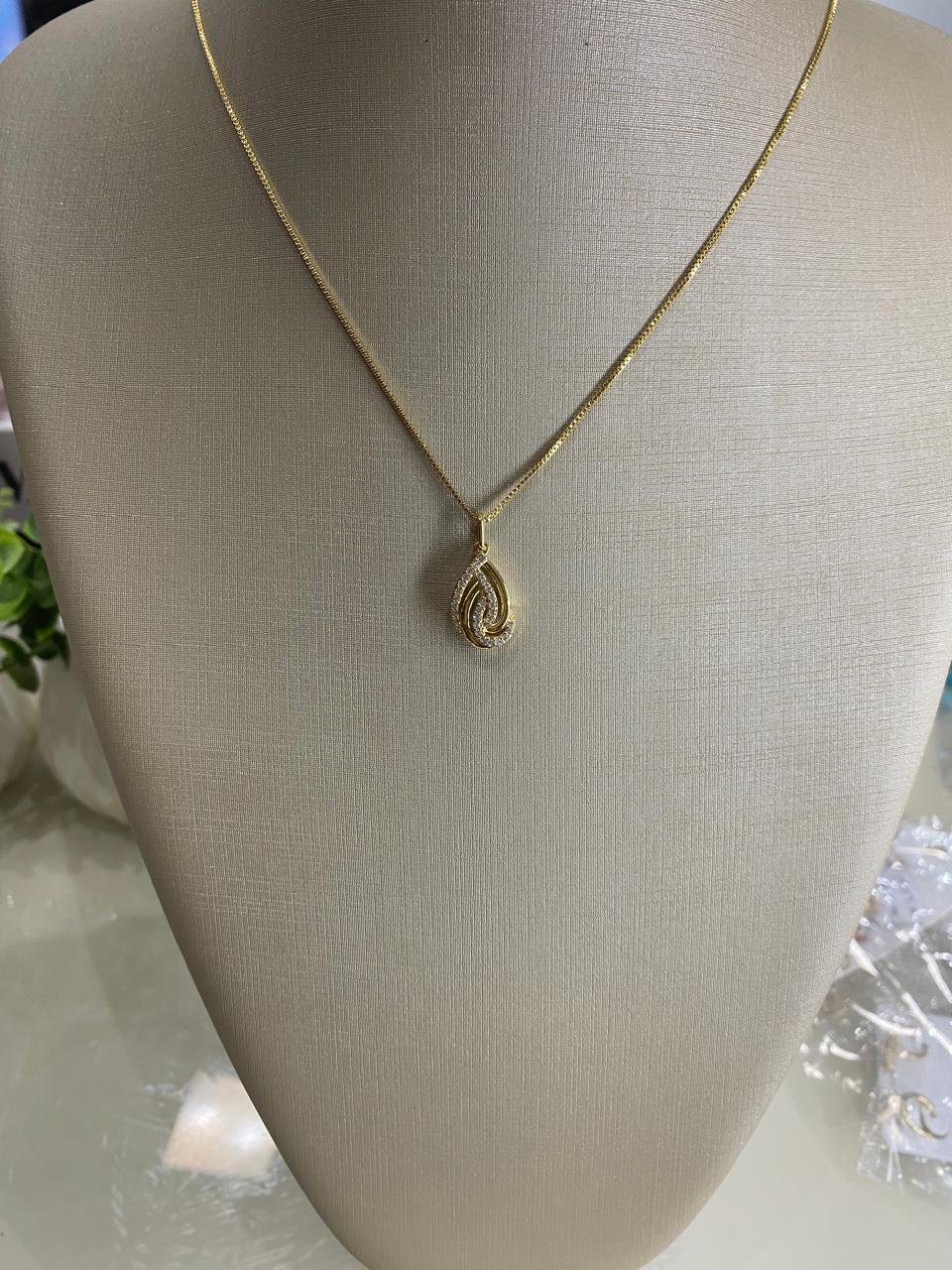 Corrente Veneziana com pingente cravejado✨