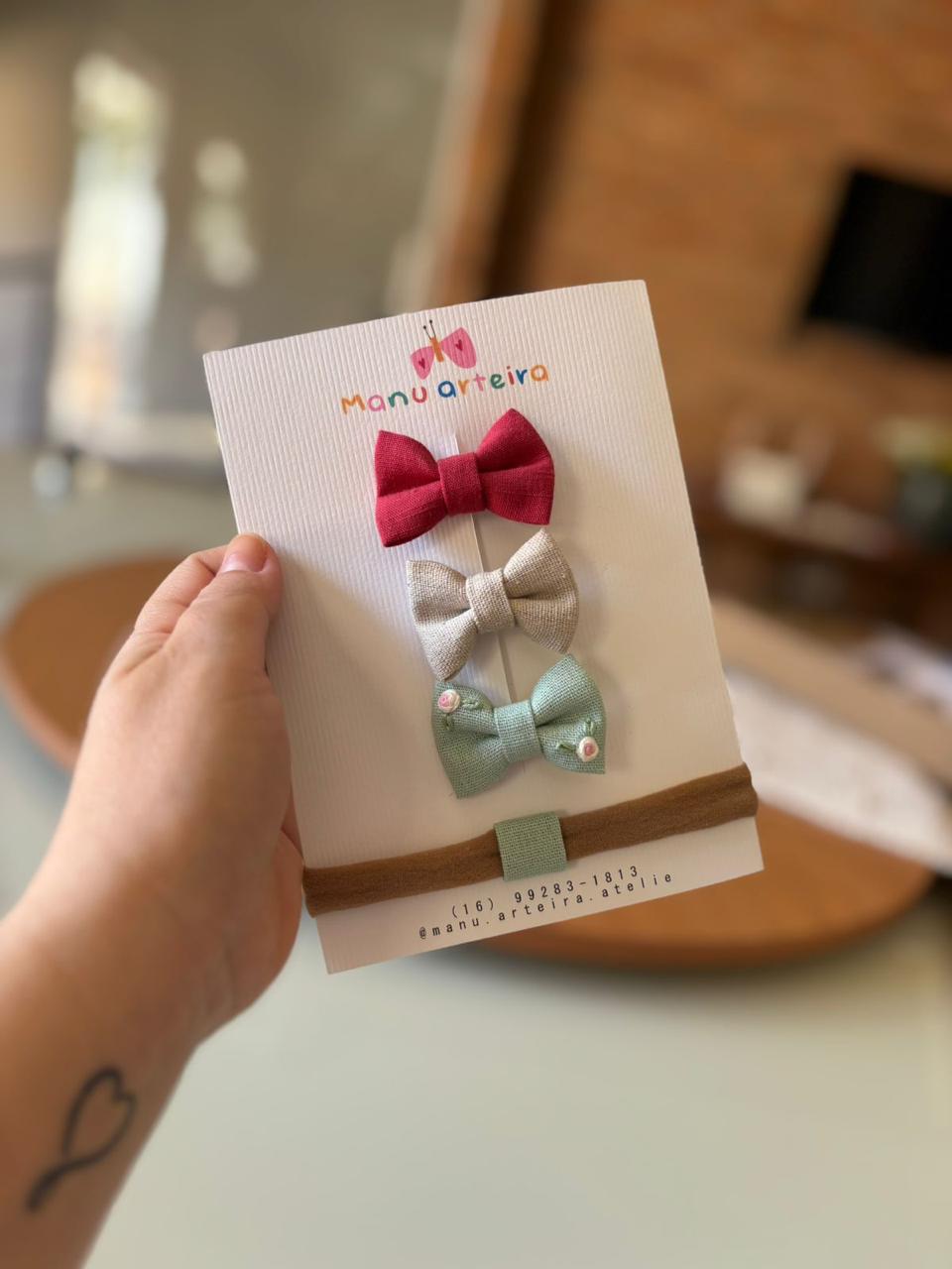 Trio Ternura: Kit Misto Hair Clips + Faixinha – Collab Manu Arteira & Madalena