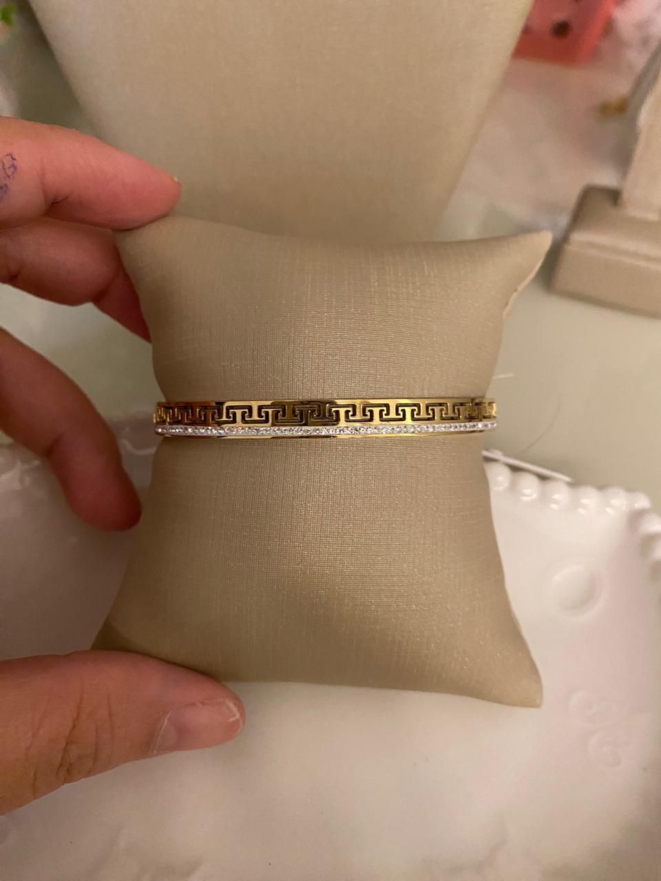 Duo de Elegância: O Bracelete que Define o Look💎